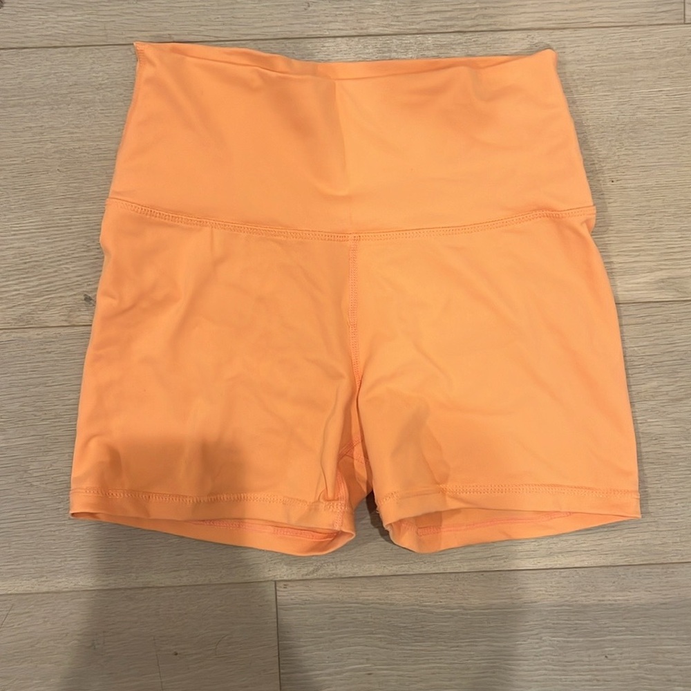 Echt orange, peach workout shorts -medium